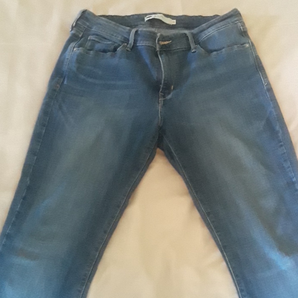 Levi jeans